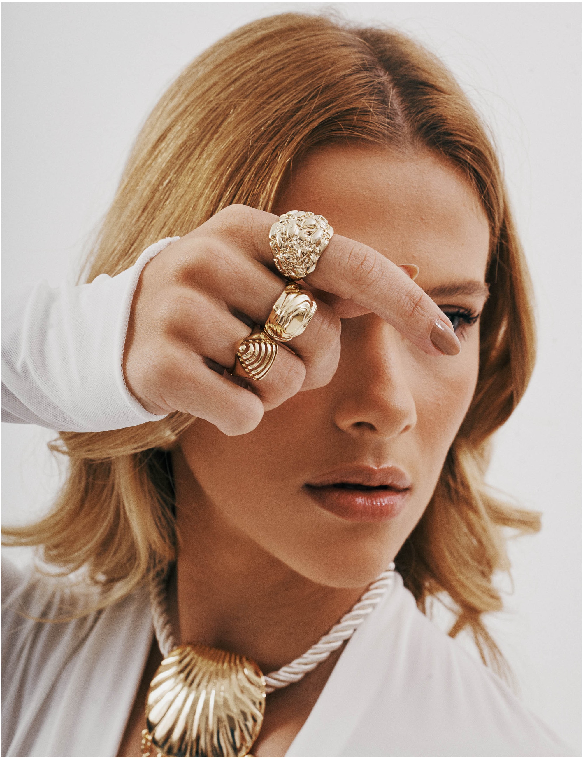 ANEL TEXTURIZADO OURO - AN29068VO01