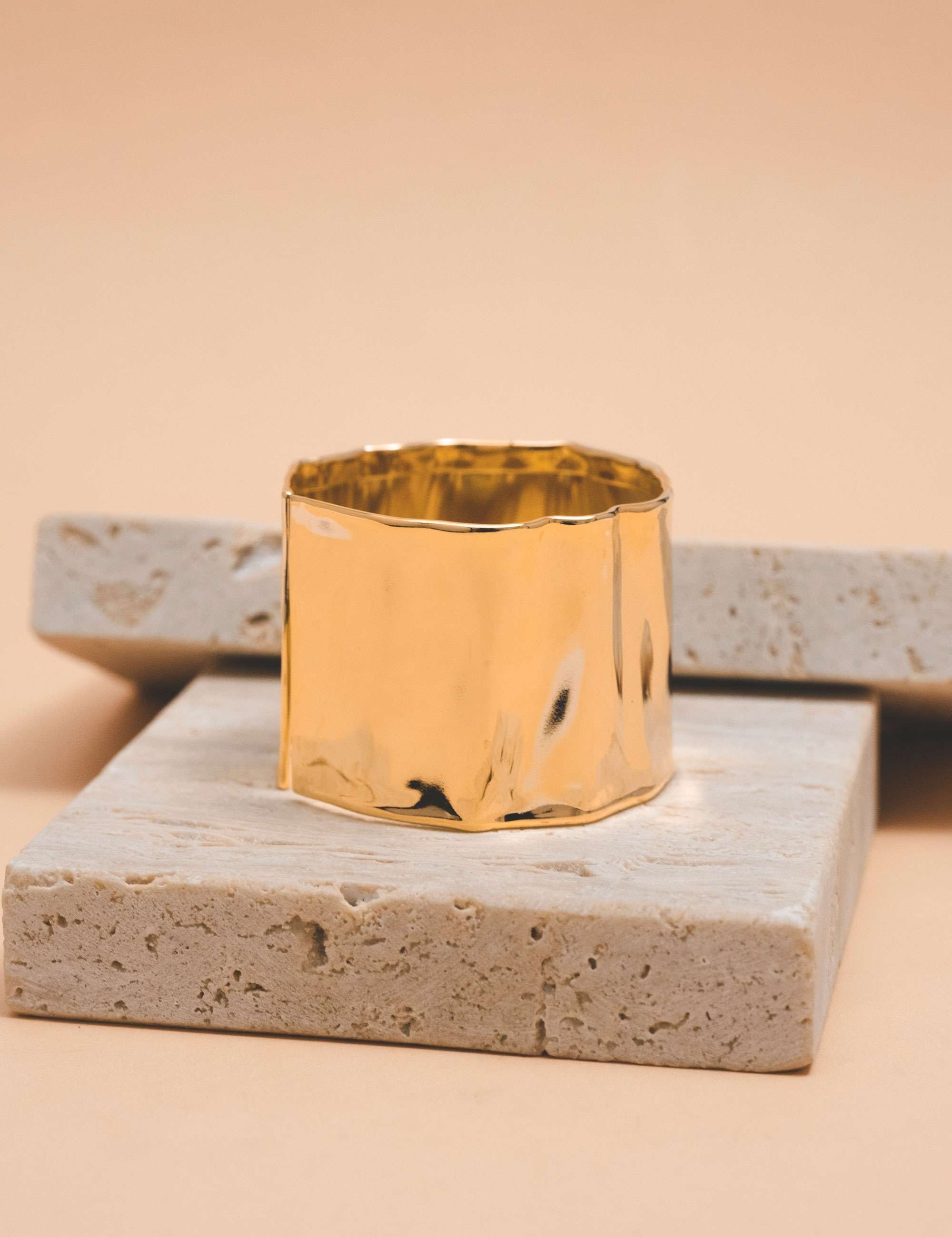 BRACELETE CHAPA OURO - PU1067VO01-U