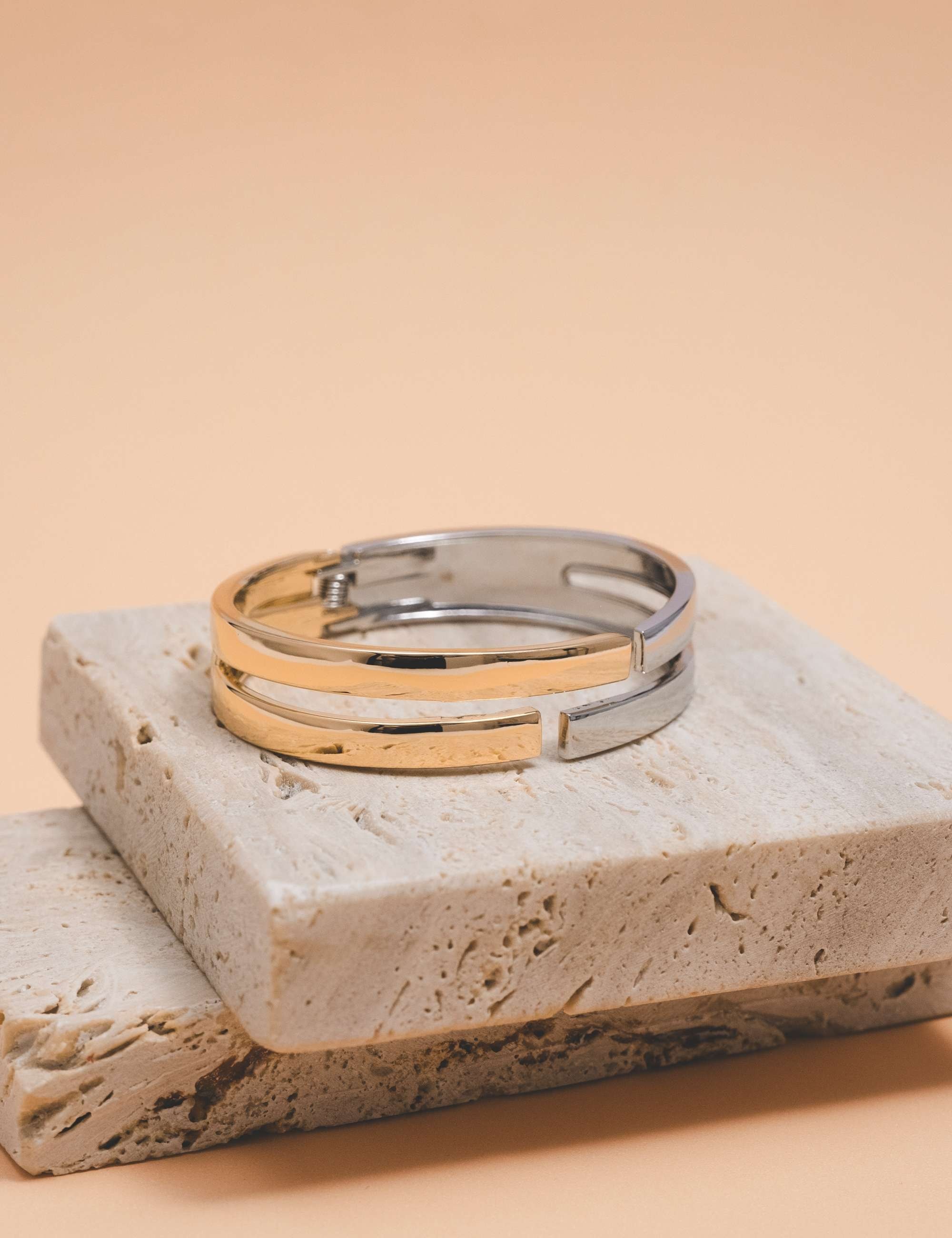 BRACELETE METAL BIANCO E OURO  - BC2223VO03