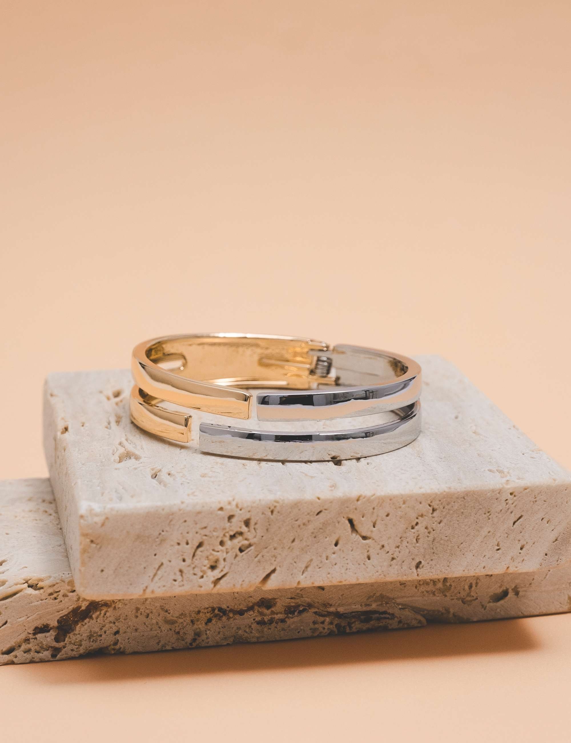 BRACELETE METAL BIANCO E OURO  - BC2223VO03