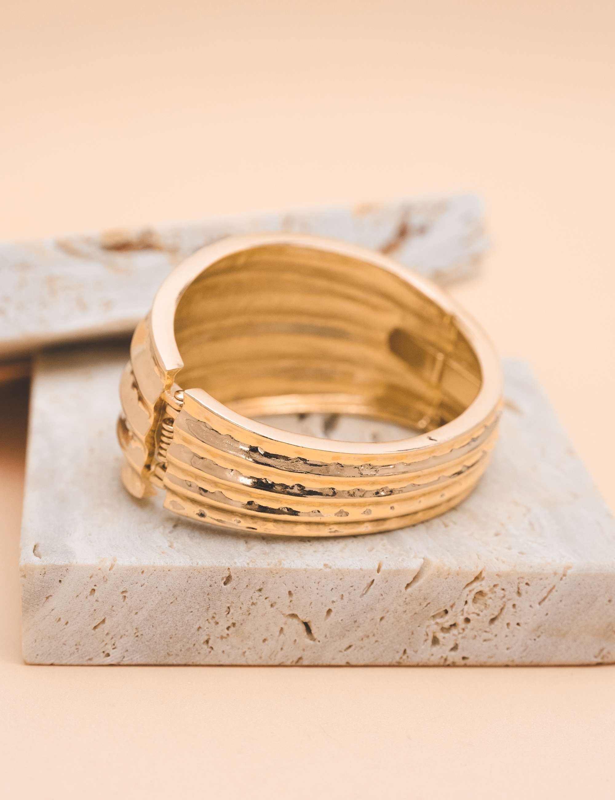 BRACELETE METAL OURO  - BC2999VO01