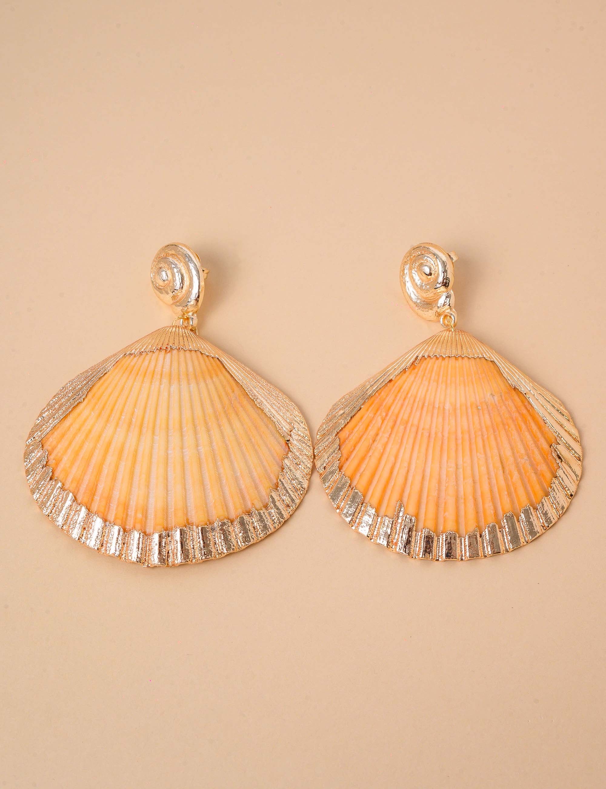 BRINCO OURO CONCHA LARANJA - BR29224VO08