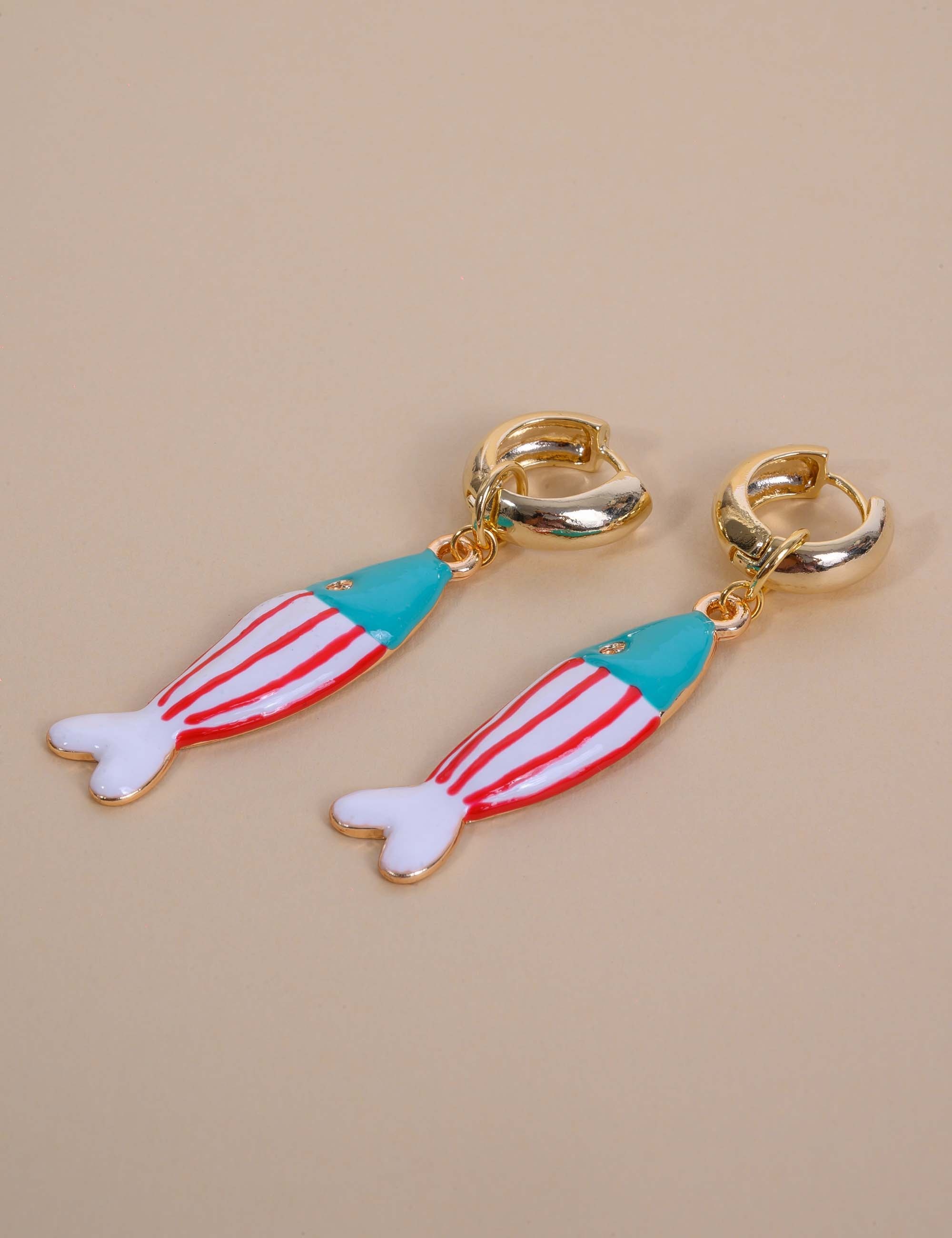 BRINCO OURO PEIXE ESMALTADO COLORIDO - BR29275VO23