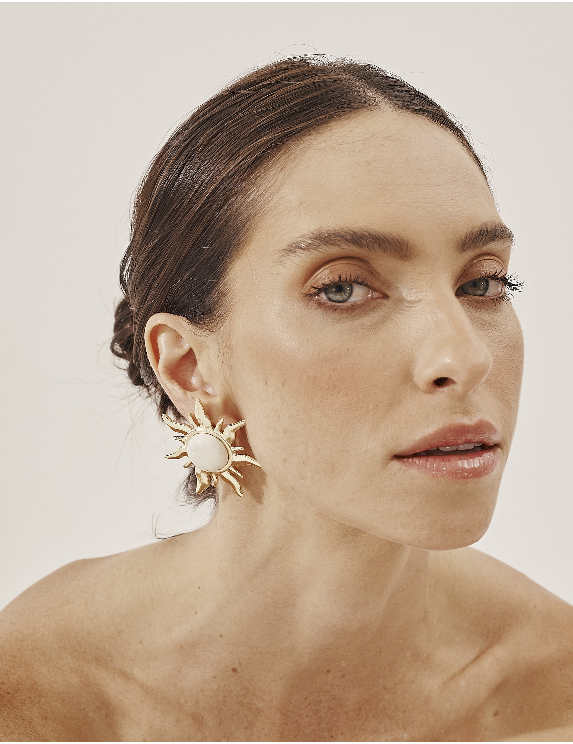 BRINCO OURO SOL PEDRA BRANCA - BR29274VO15