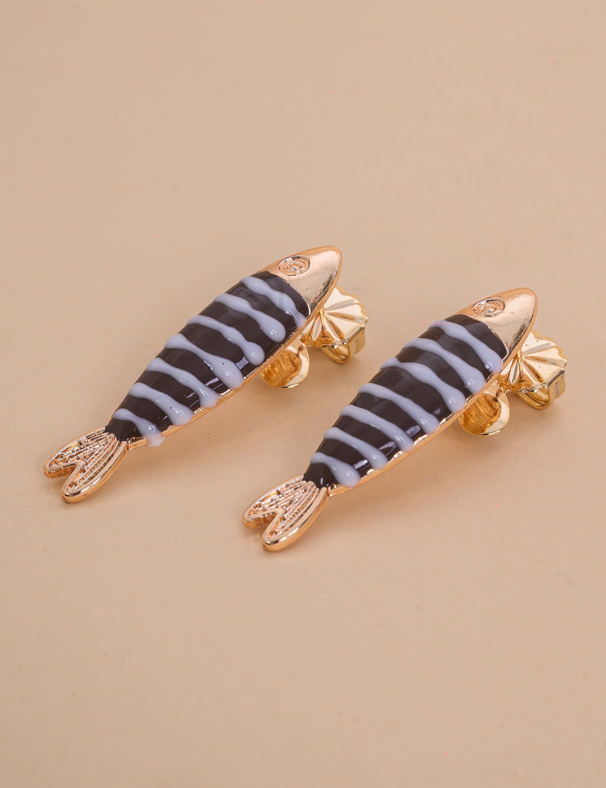 BRINCO PEIXE RESINA ESMALTADO PRETO E BRANCO - BR29272VO153