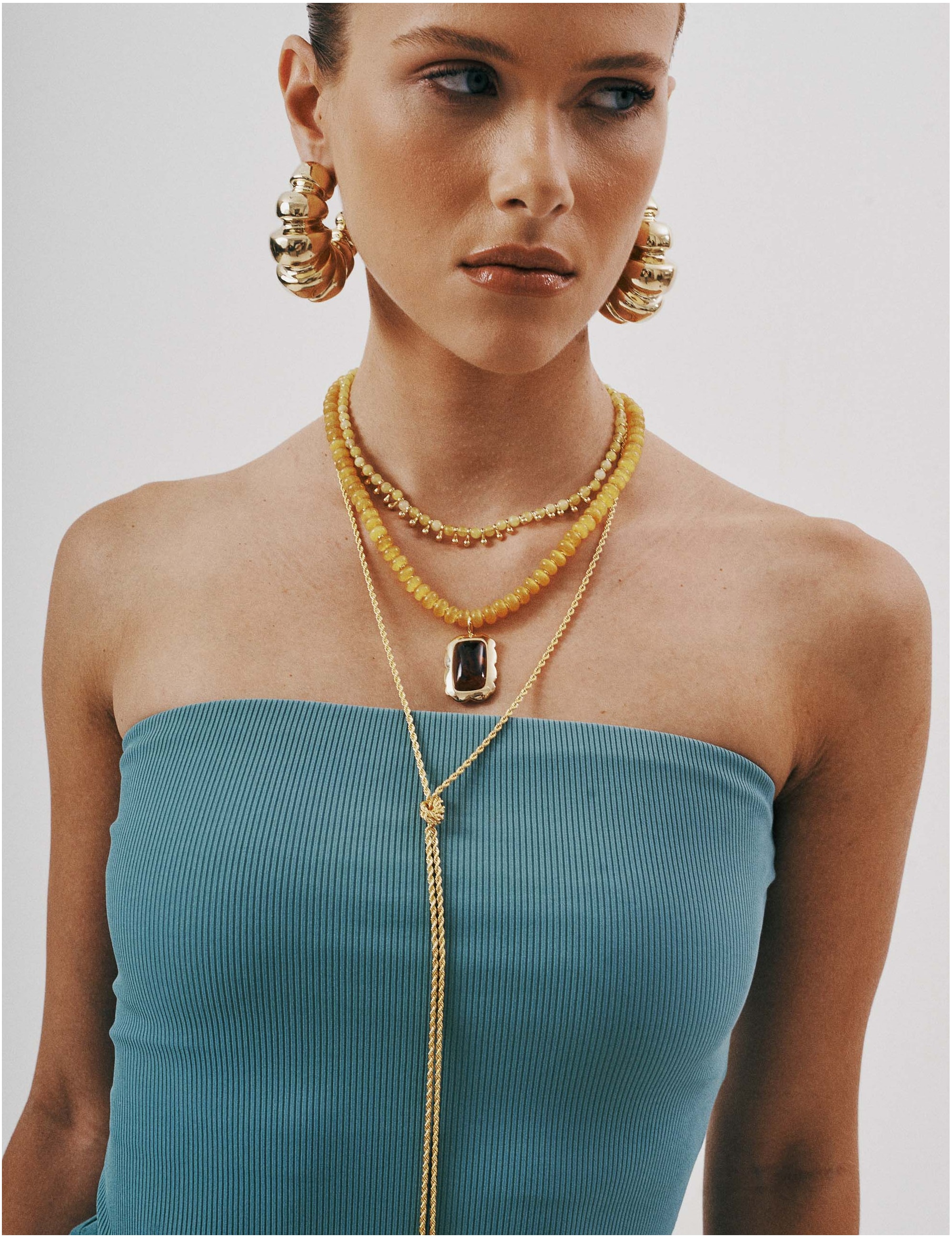 COLAR AMARELO PINGENTE RETAGULAR - CO29334