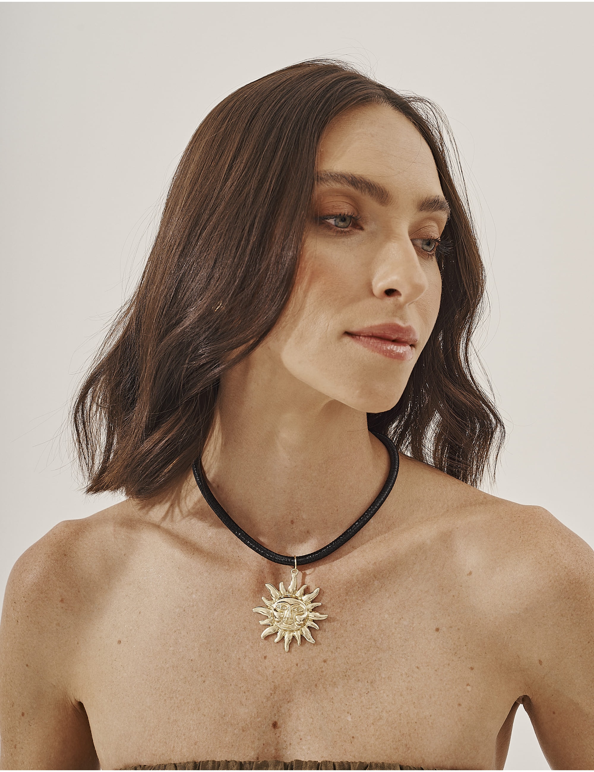 COLAR DE LUREX G PINGENTE DE SOL OURO - CO29391VO04