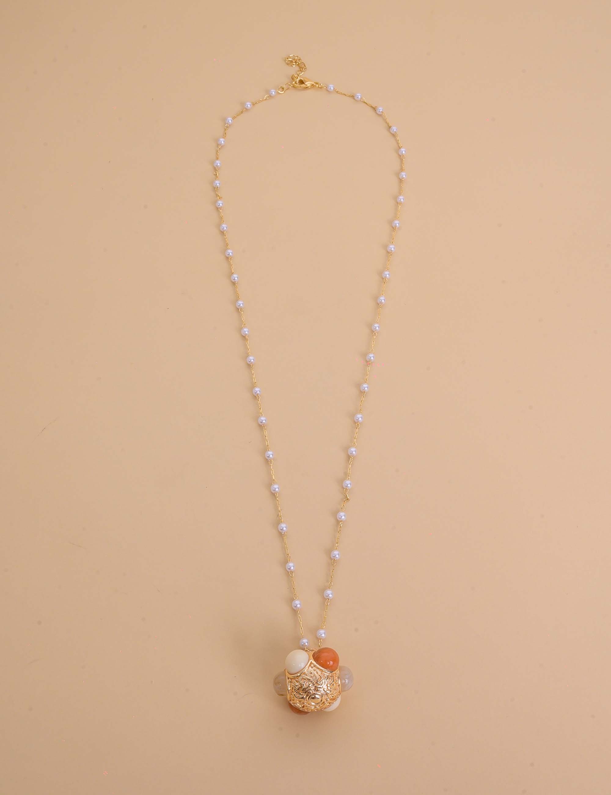 COLAR DE PÉROLA PINGENTE DE ESFERAS - CO29387VO17