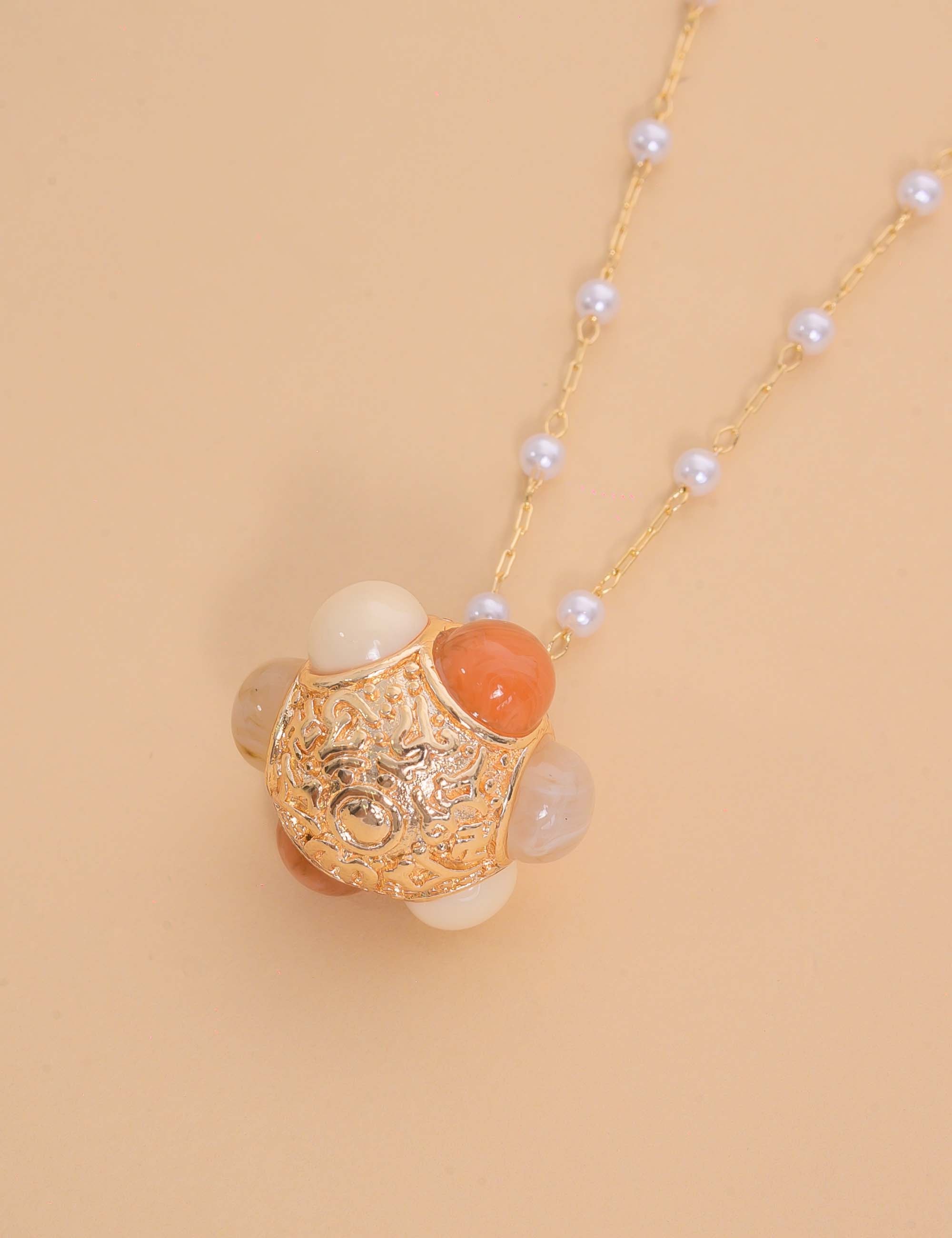 COLAR DE PÉROLA PINGENTE DE ESFERAS - CO29387VO17