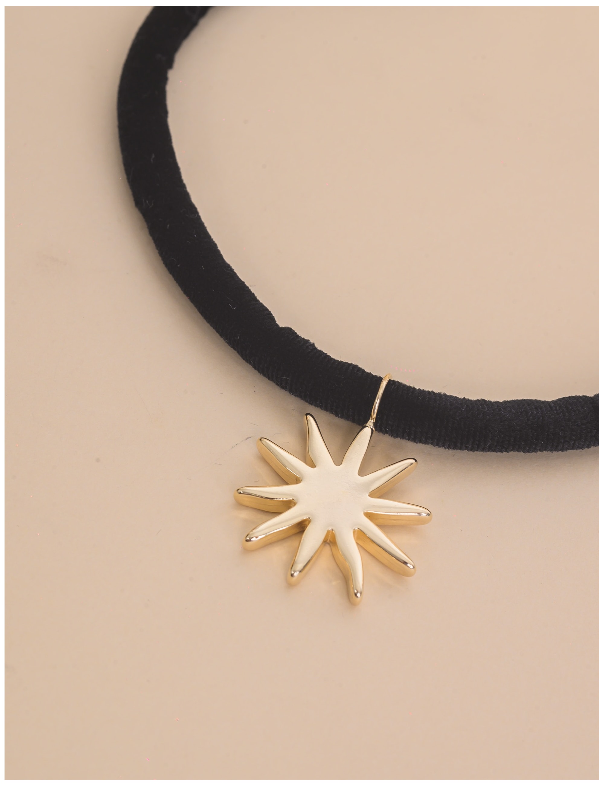 COLAR DE VELUDO PINGENTE SOL - CO29236