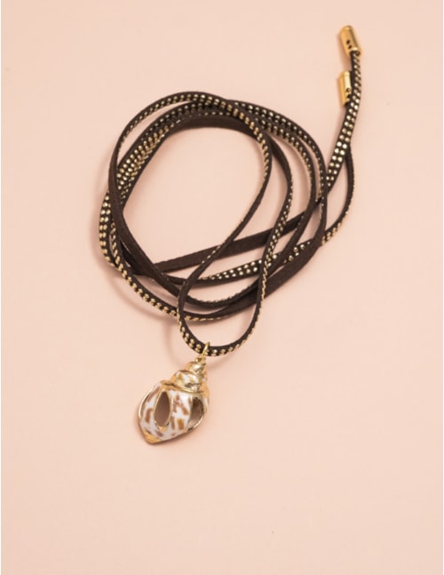 COLAR FIO CARMUÇA MARROM CONCHA  - CO29077