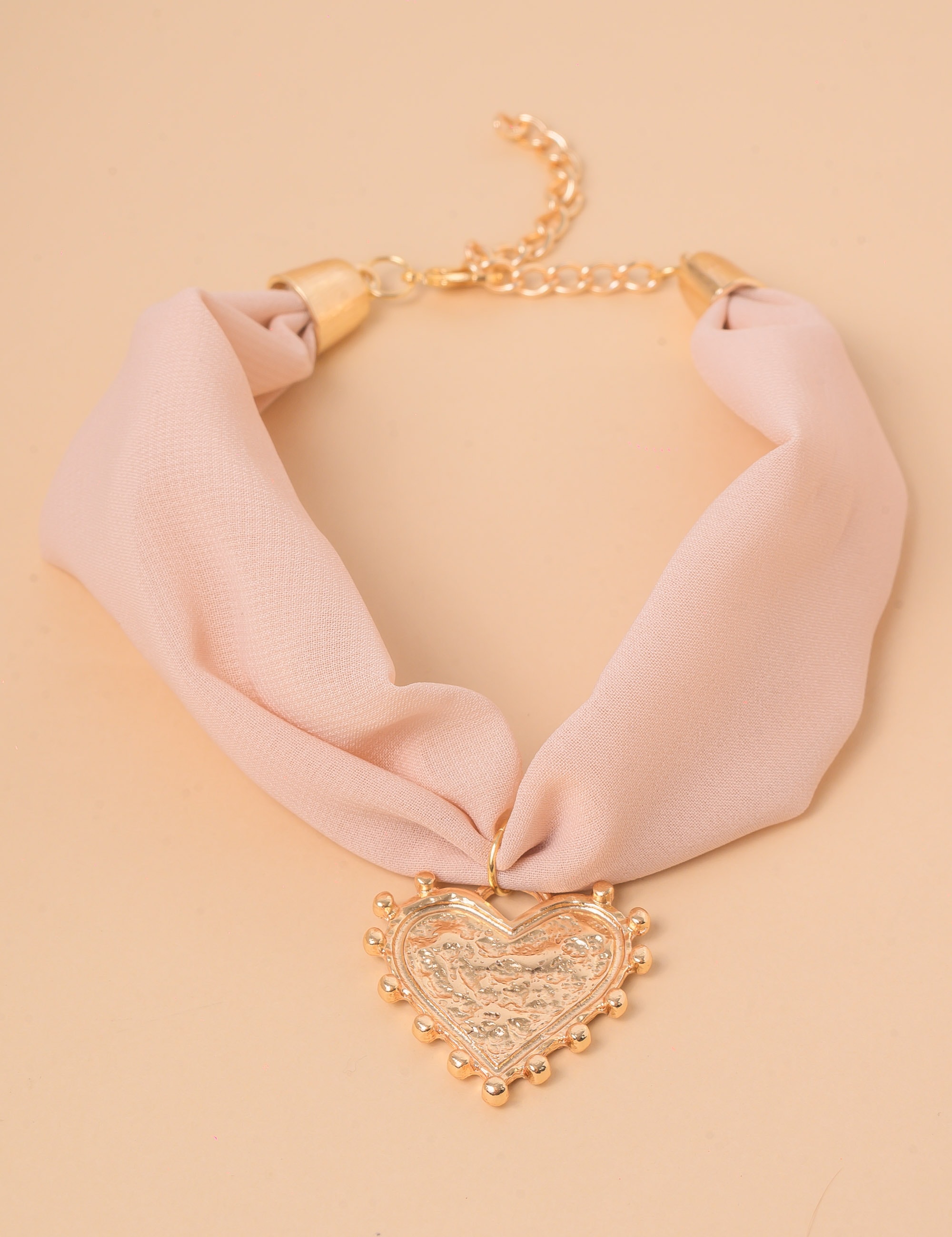 COLAR LENÇO NUDE CORAÇÃO - CO29194VO26