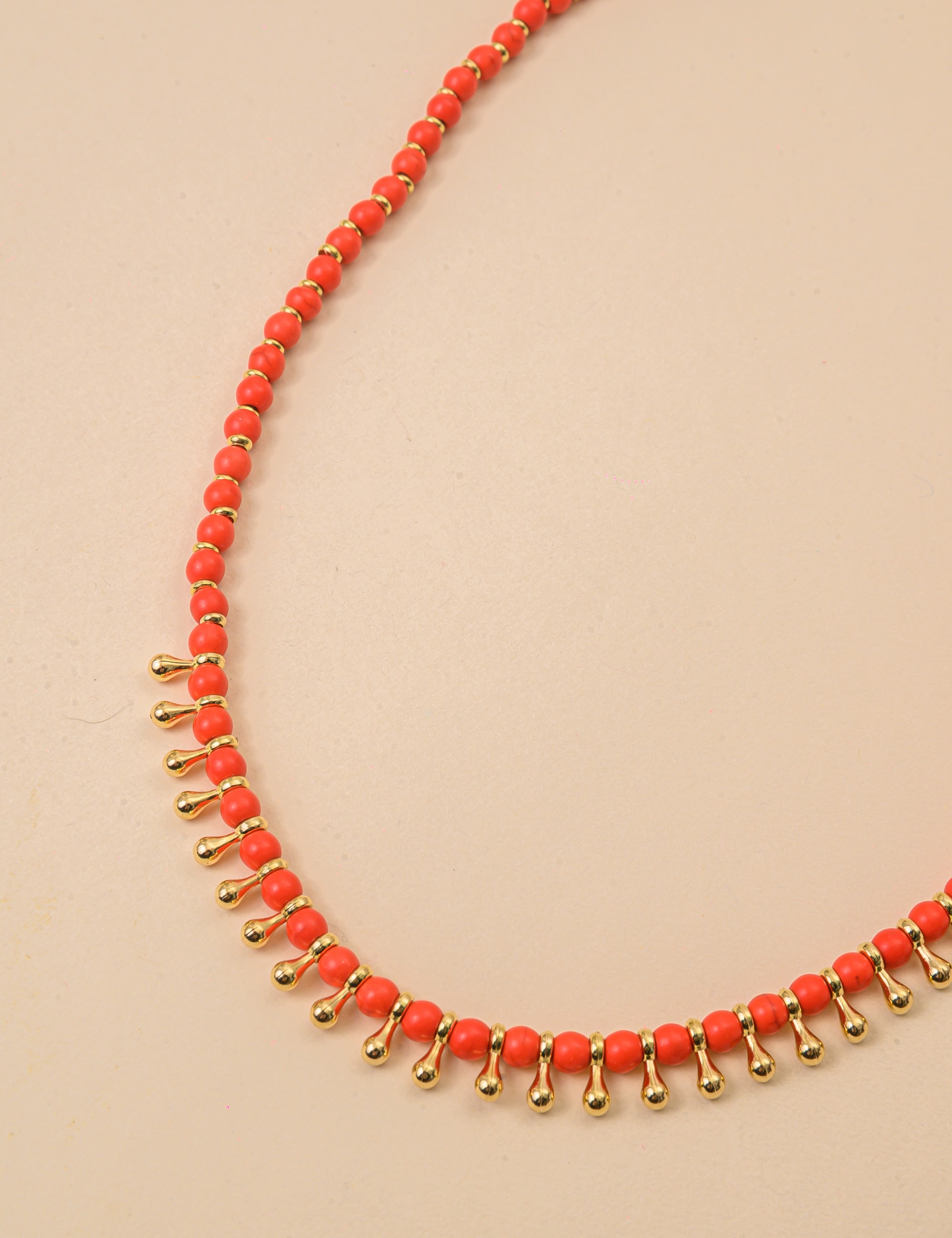 COLAR OURO RESINA SALMÃO - CO29253VO33