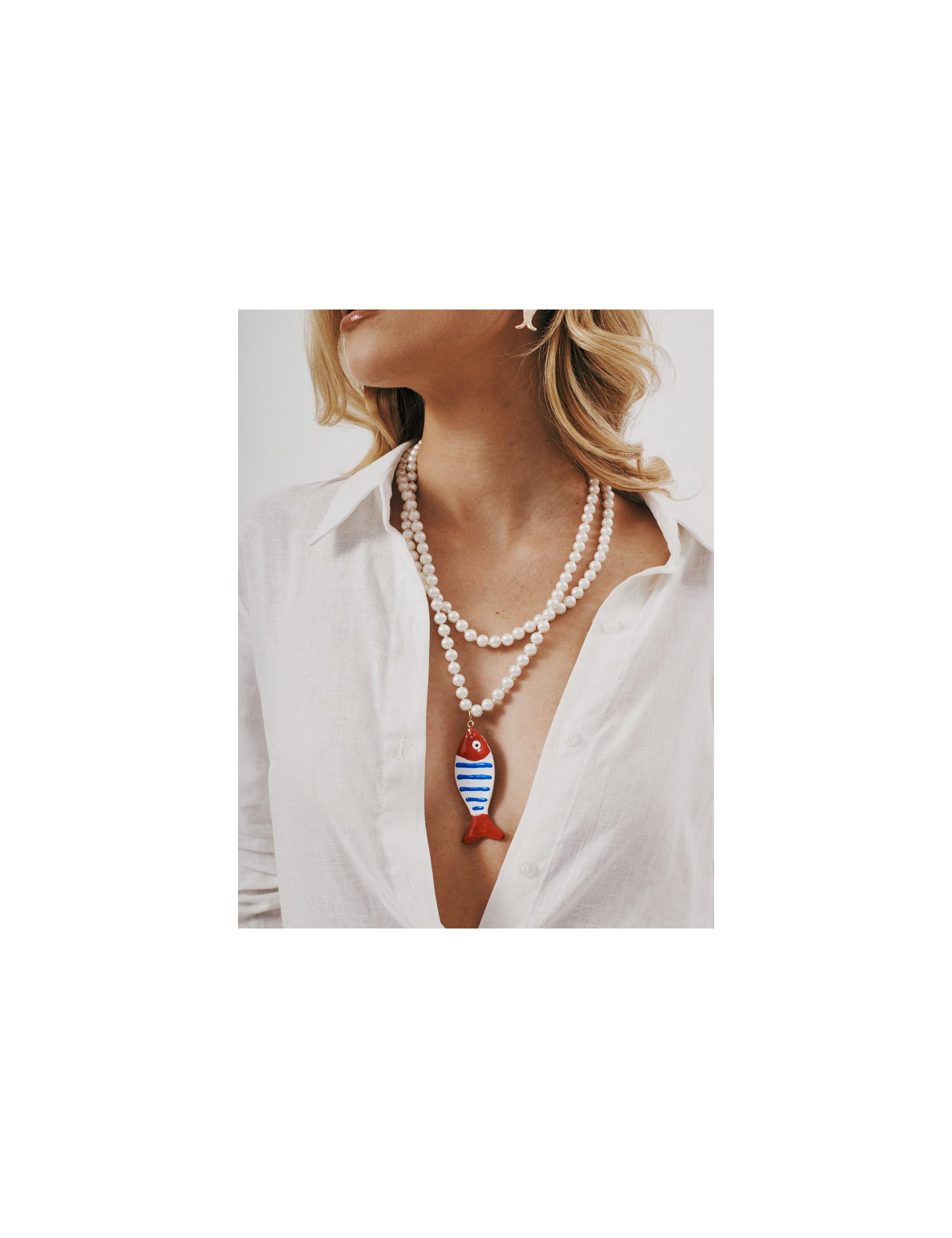 COLAR PEROLA COM PINGENTE PEIXE RESINADO - CO29341VO01