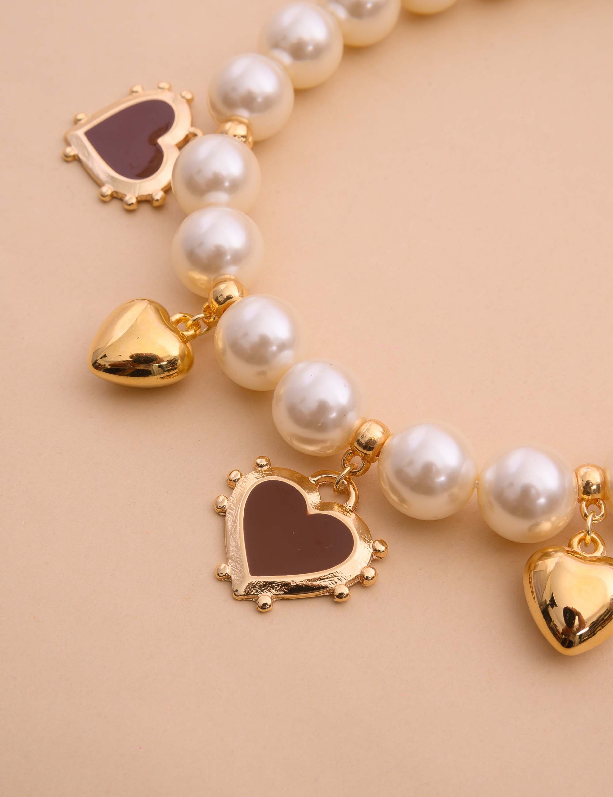 COLAR PEROLA CORAÇAO MARROM - CO29197VO01