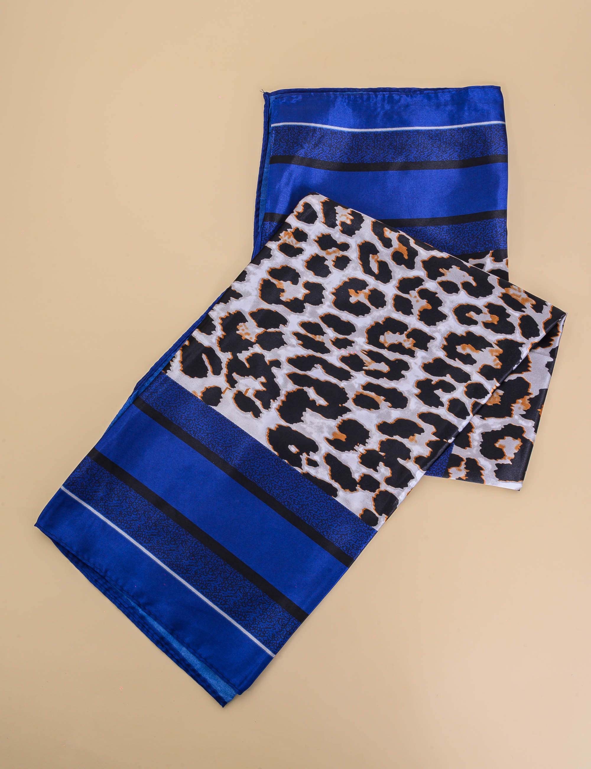 LENÇO AZUL ROYAL ESTAMPA ONÇA - LE0002VO03