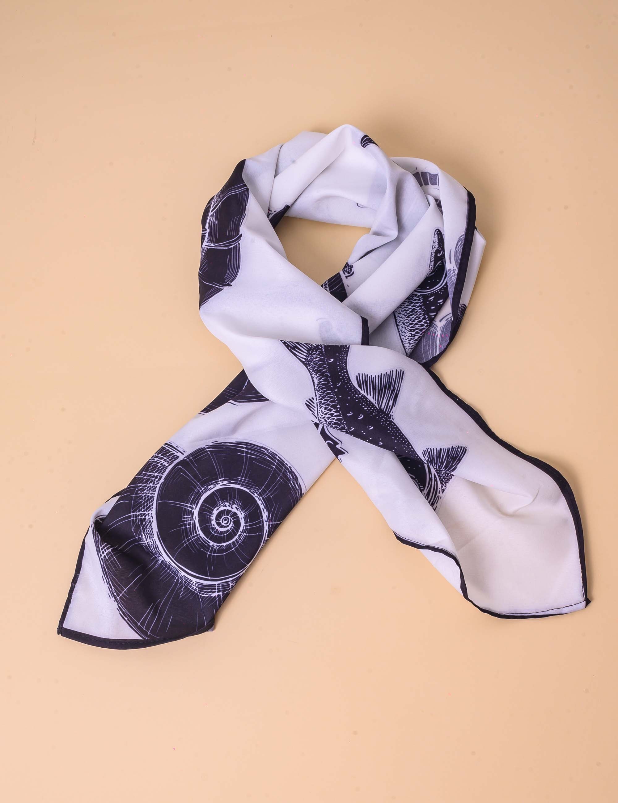 LENÇO DE PEIXE PRETO E BRANCO - LE0002VO04