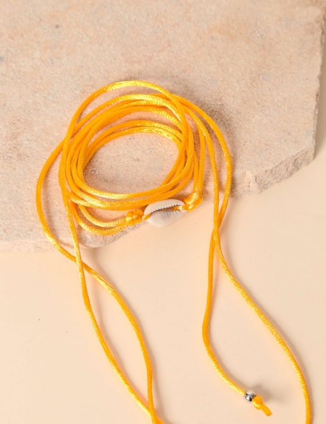 Pulseira Búzios Amarelo