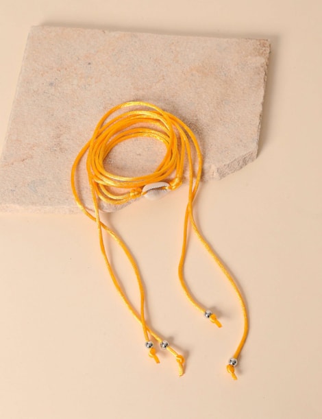 Pulseira Búzios Amarelo