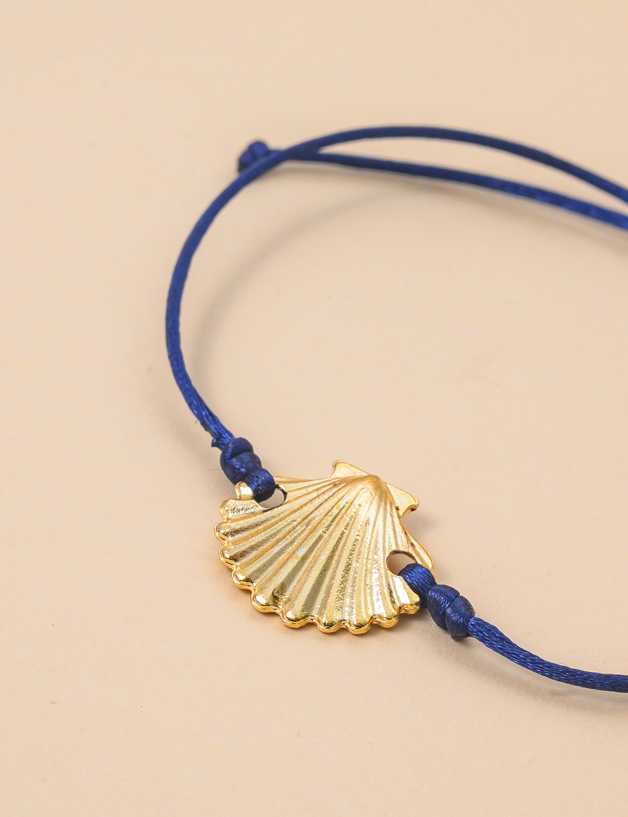 PULSEIRA CORDÃO AZUL PINGENTE CONCHA - PU29069VO03